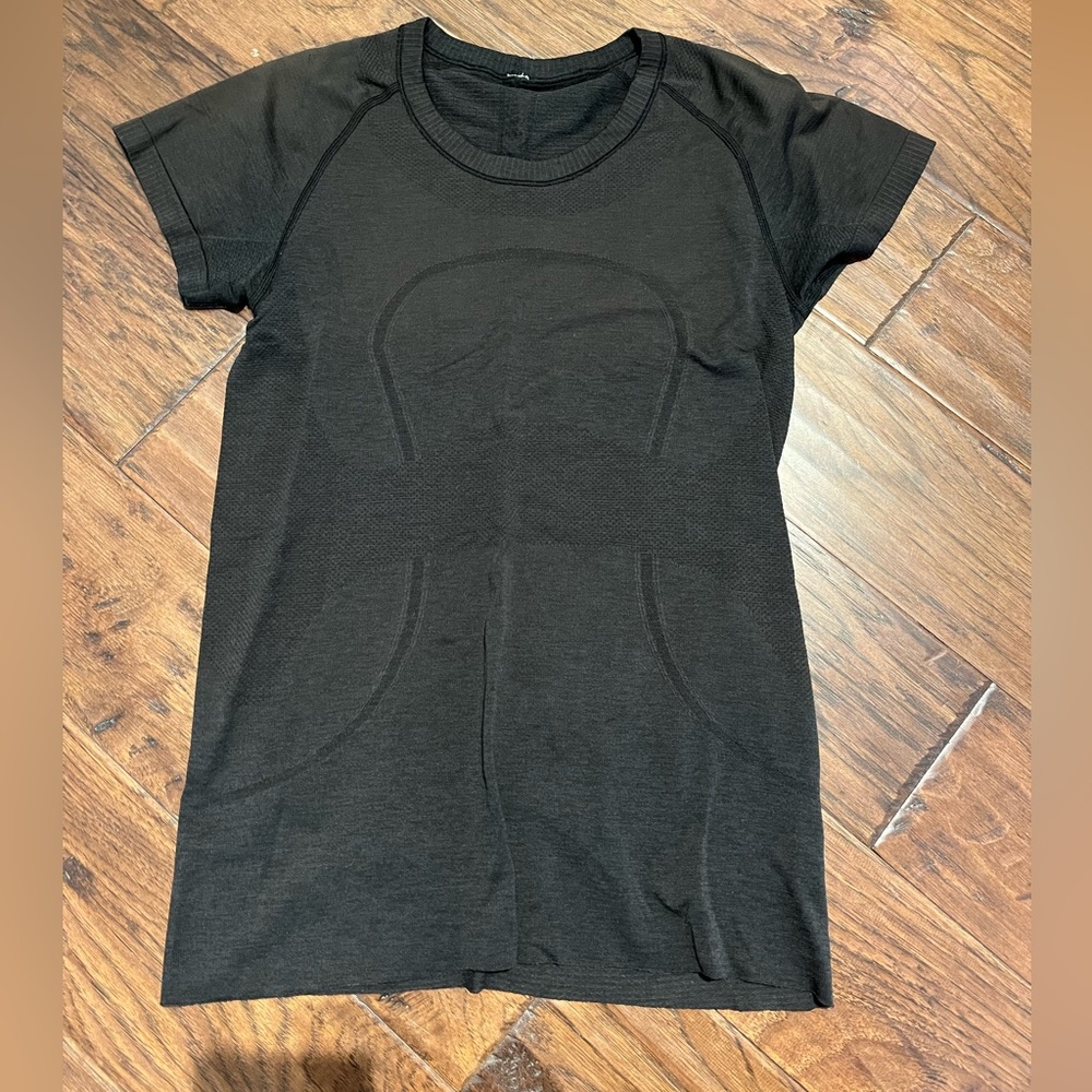 Lululemon Swiftly Tech Short Sleeve Tee
